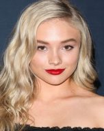 Natalie Alyn Lind