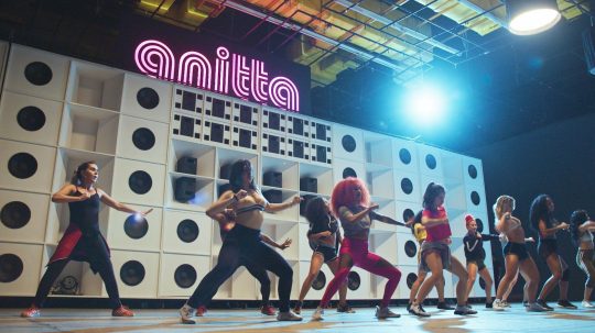 Anitta: Vyrobena v Honóriu - V zákulisí