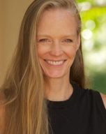 Suzy Amis