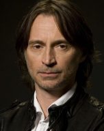 Robert Carlyle