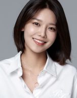 최수영