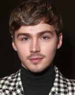 Miles Heizer