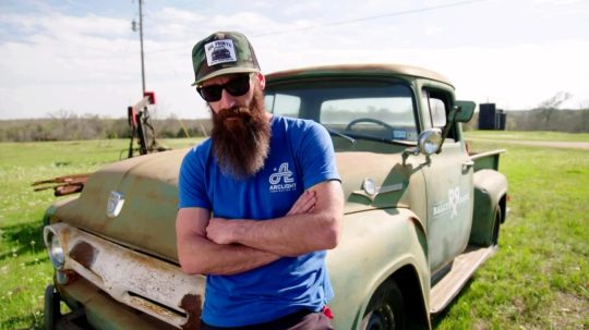 Shifting Gears with Aaron Kaufman - 1. epizoda