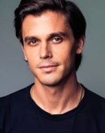 Antoni Porowski