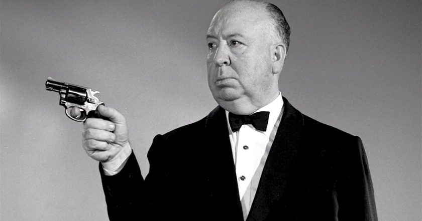 Alfred Hitchcock uvádí