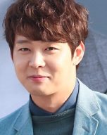 박유천