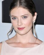 Zoe Levin