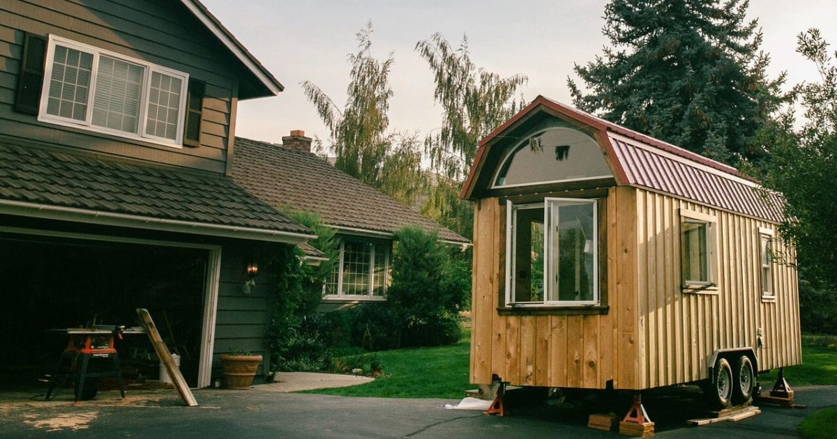 Small is Beautiful: A Tiny House Documentary