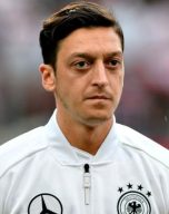 Mesut Özil