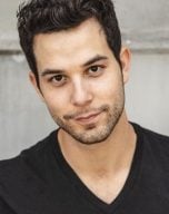 Skylar Astin