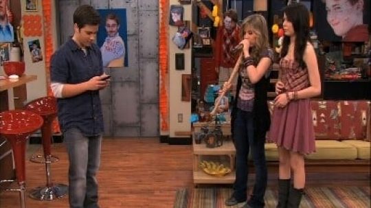 iCarly - Chudák Nevel