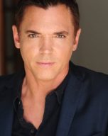 Nicholas Lea