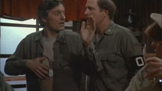 M*A*S*H - Noc u Rosie