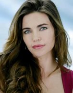 Amelia Heinle