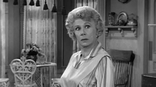 Petticoat Junction - 38. epizoda