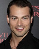 Shawn Roberts