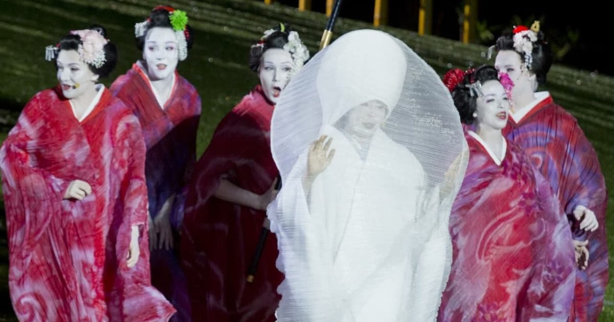 Madama Butterfly on Sydney Harbour