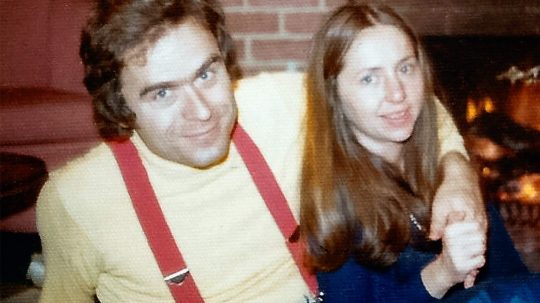 Ted Bundy: Falling for a Killer - 1. epizoda