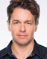 Julian Ovenden