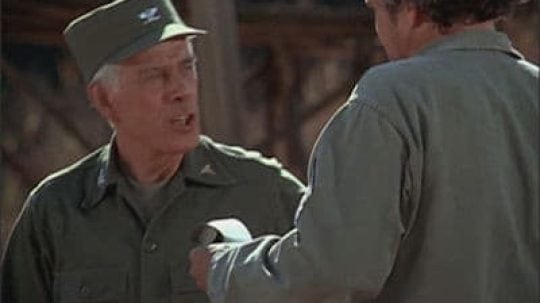 M*A*S*H - Pracující žena