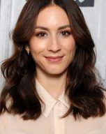 Troian Bellisario