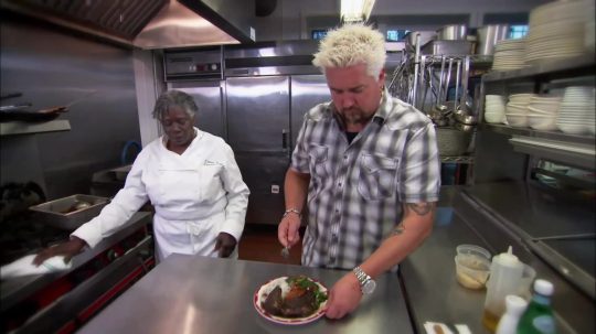 Diners, Drive-Ins and Dives - 9. epizoda