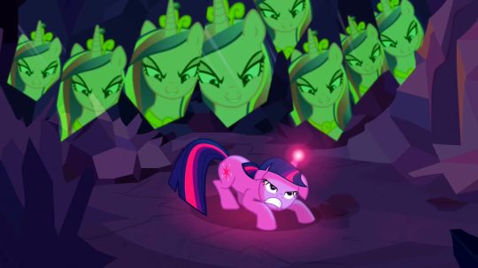 Můj malý Pony: Přátelství je magické - Canterlotská svatba (2)