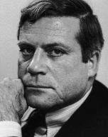 Oliver Reed