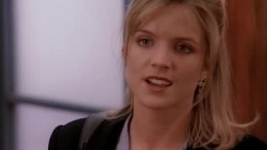 Melrose Place - 13. epizoda