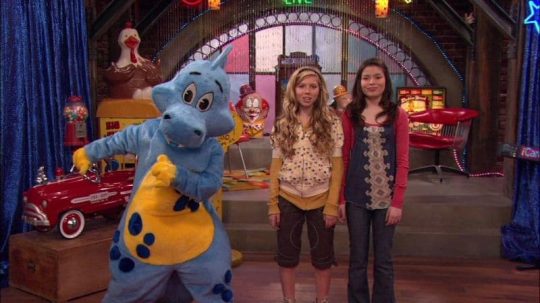 iCarly - iCarly zachraňuje televizi