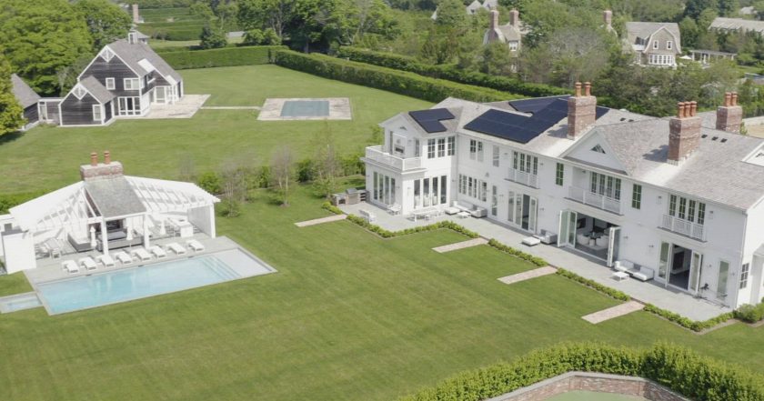 Selling the Hamptons