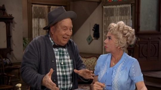 Petticoat Junction - 33. epizoda