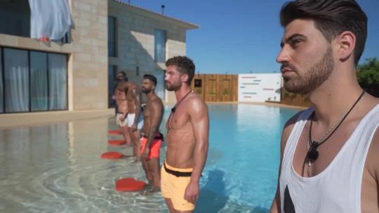 Love Island - 1. epizoda