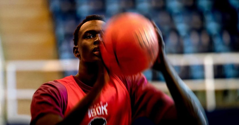 Dlouhá bitva: víc než basketbal