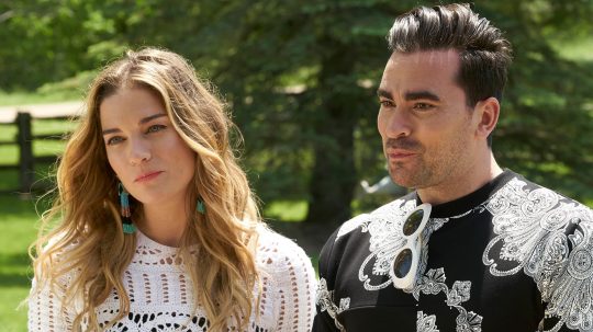 Městečko Schitt’s Creek - Odpočívej v pokoji, Moiro Roseová