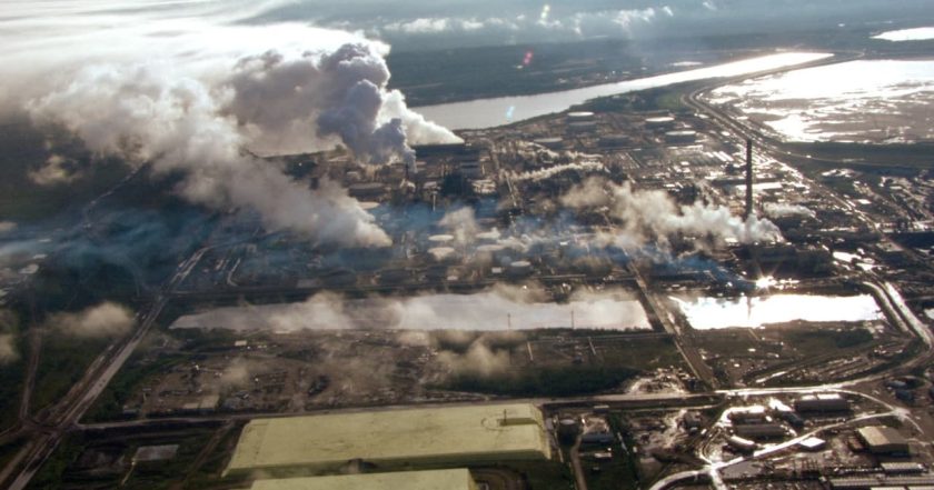 Petropolis: Aerial Perspectives on the Alberta Tar Sands