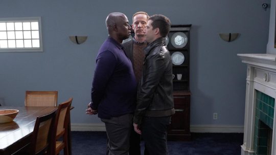 Brooklyn 99 - Úkryt