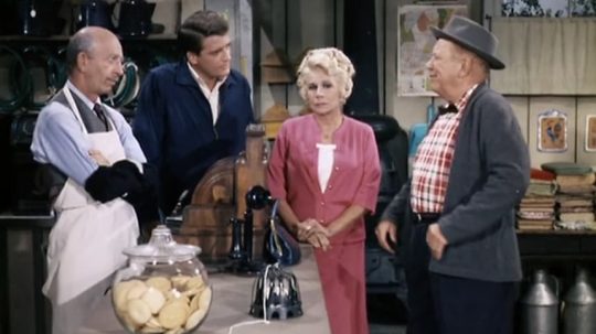 Petticoat Junction - 9. epizoda