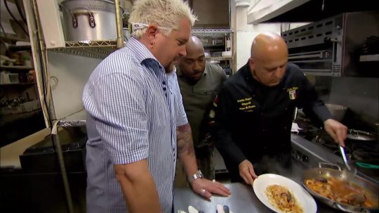 Diners, Drive-Ins and Dives - 4. epizoda