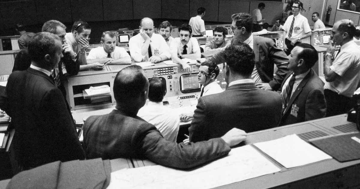 13 Factors That Saved Apollo 13