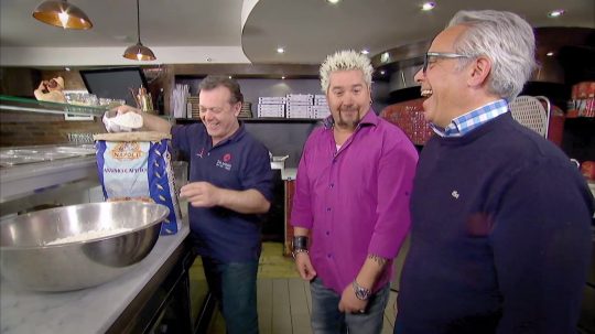 Diners, Drive-Ins and Dives - 13. epizoda