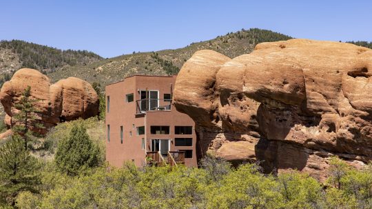 Ugliest House in America - 1. epizoda