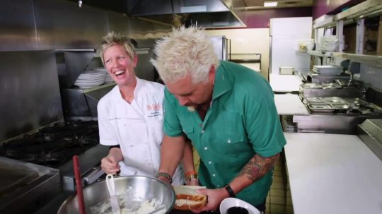 Diners, Drive-Ins and Dives - 2. epizoda